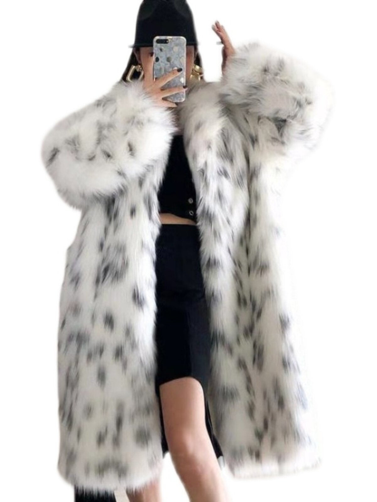 Giacca in Finta Pelliccia Bianca con Stampa Leopardata – Audace, Lussuosa e Cruelty-Free