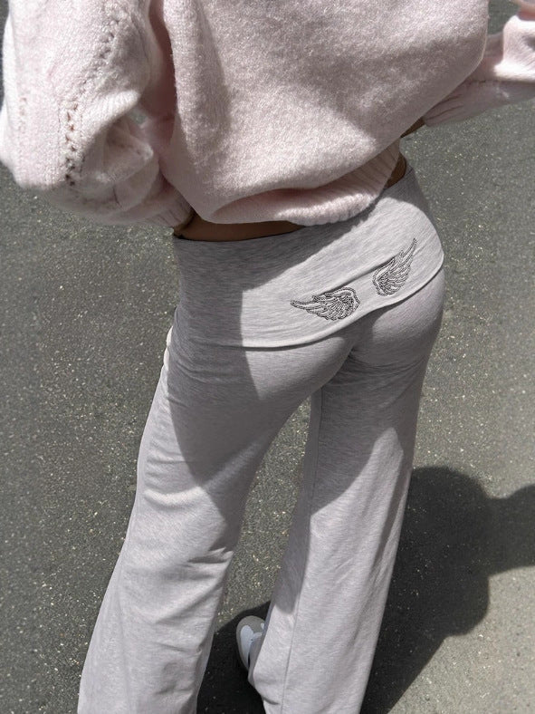 Felpa con cappuccio e pantaloni casual con paillettes e ali in stile dolce e piccante