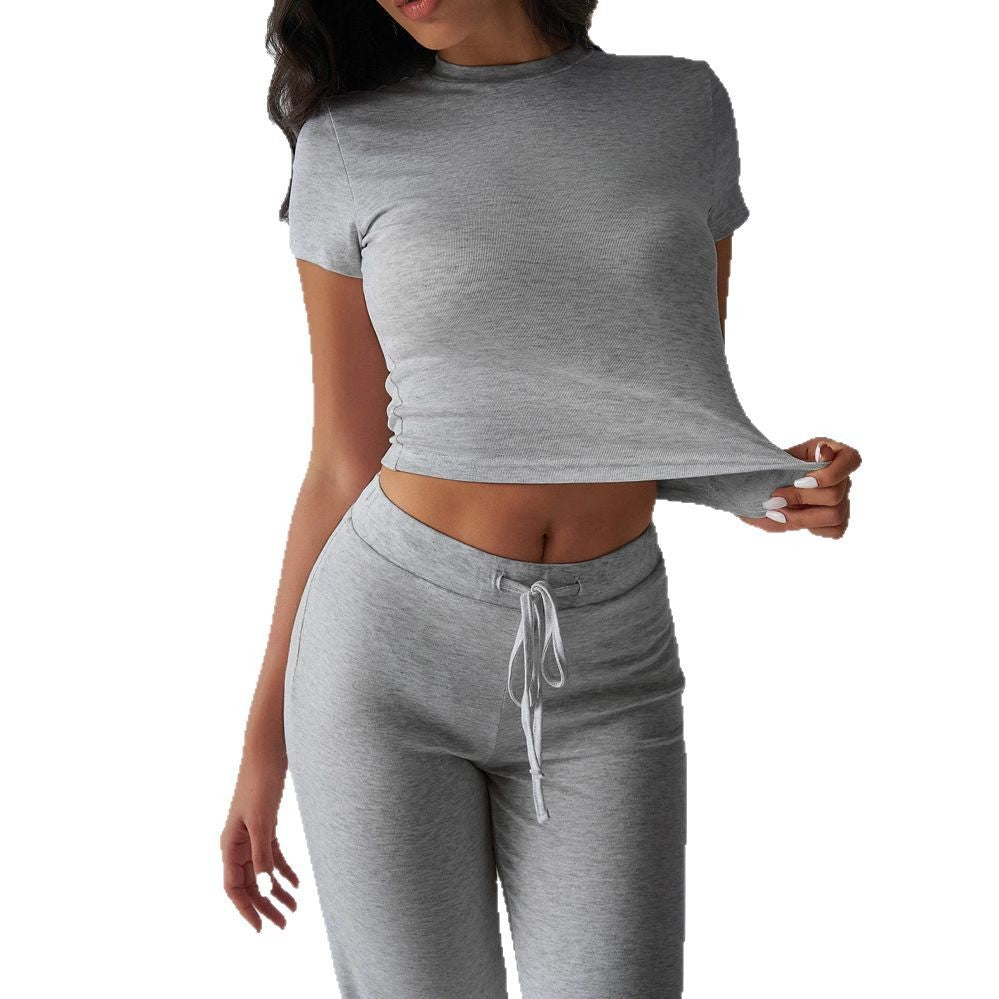 Completo da donna casual con pantaloni a maniche corte