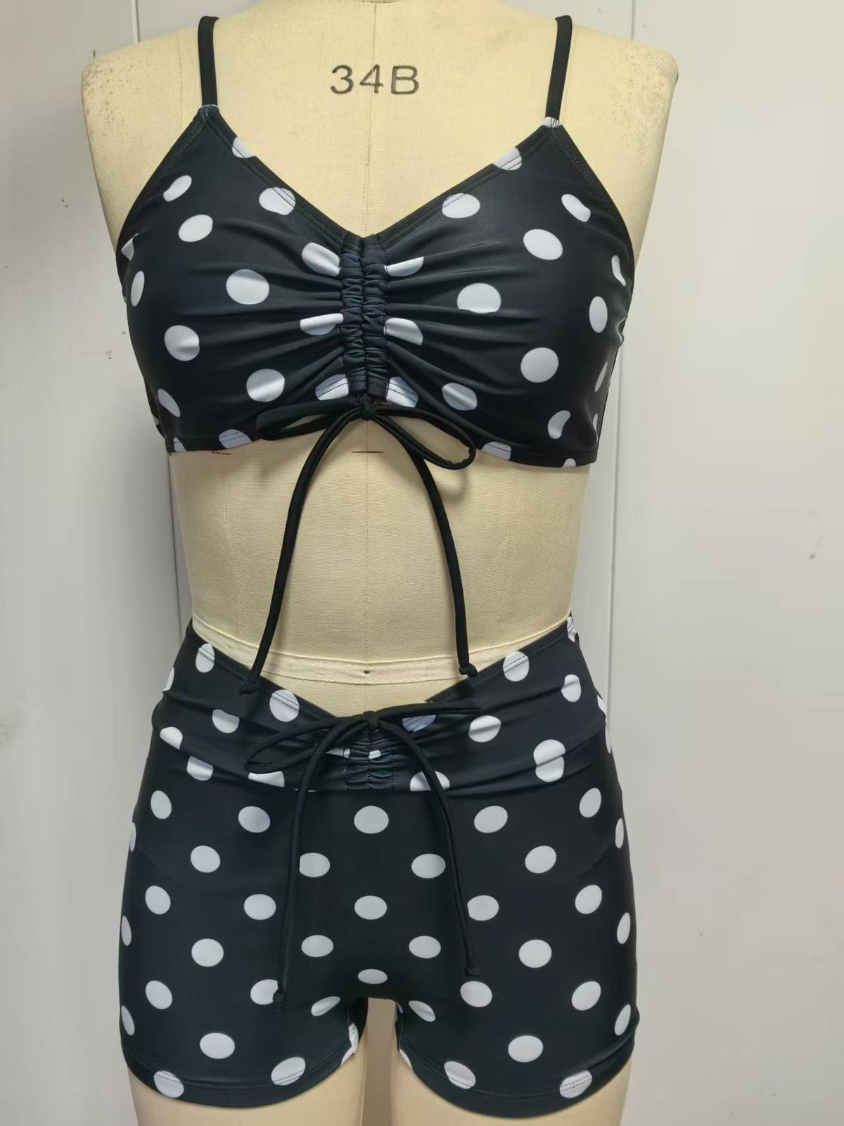 Bikini da donna a vita alta con stampa a pois