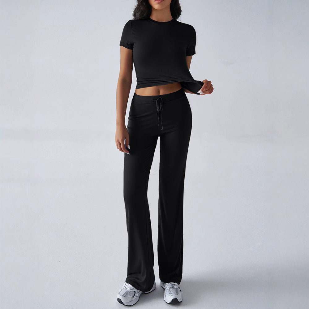 Completo da donna casual con pantaloni a maniche corte