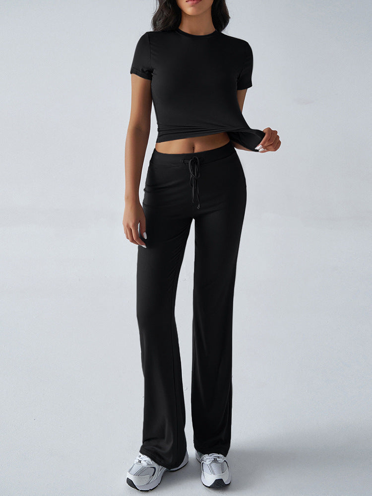 Completo da donna casual con pantaloni a maniche corte